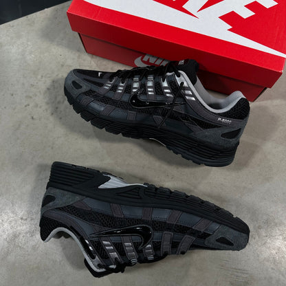 NK™ P-6000 Suede Anthracite Metallic Silver