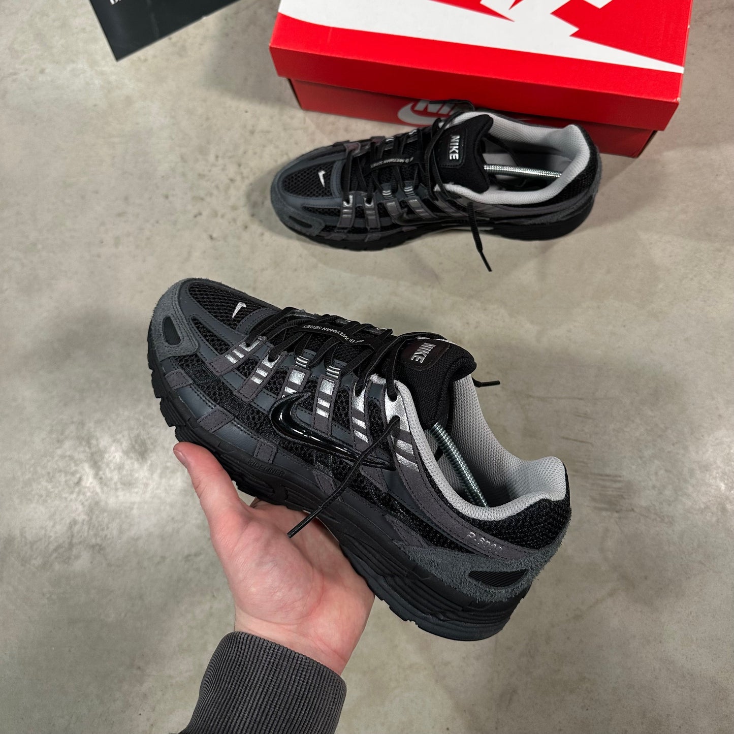 NK™ P-6000 Suede Anthracite Metallic Silver
